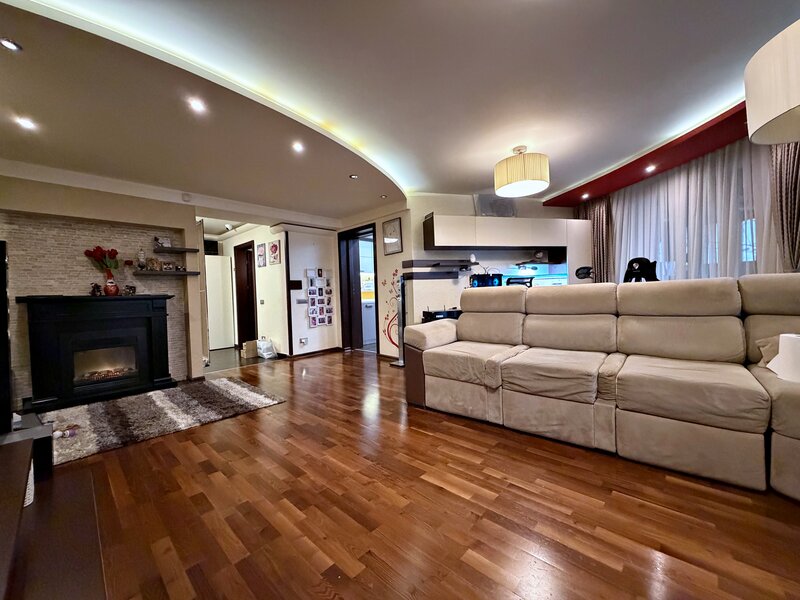 Ghencea, apartament 3 camere, 2 bai, 2 balcoane, 143 mp, lux,