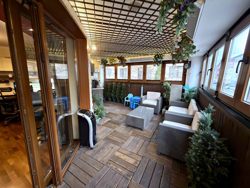 Ghencea, apartament 3 camere, 2 bai, 2 balcoane, 143 mp, lux,