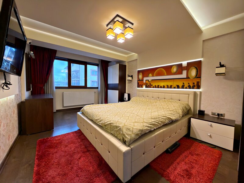 Ghencea, apartament 3 camere, 2 bai, 2 balcoane, 143 mp, lux,